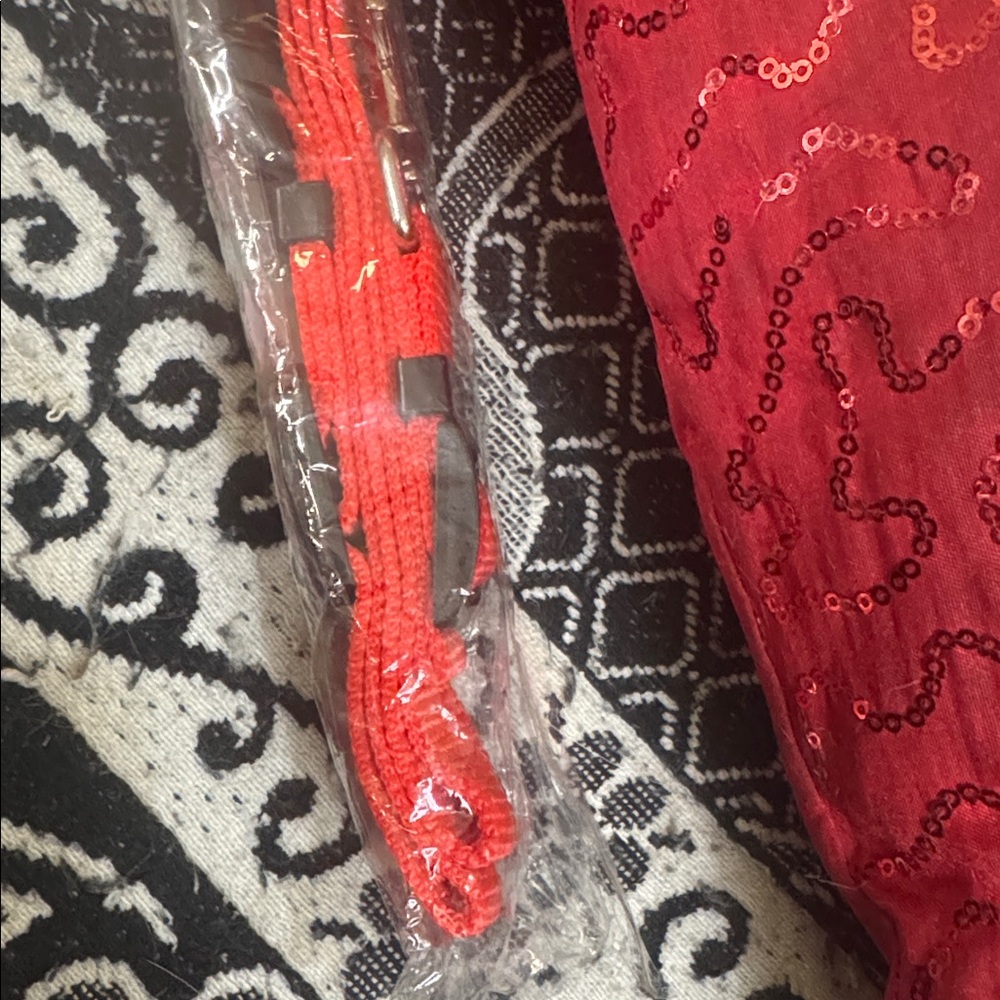 NWT Red Dog Collar and Leash. Never been opened. Has a lot of adjustment pieces. - Picture 3 of 14